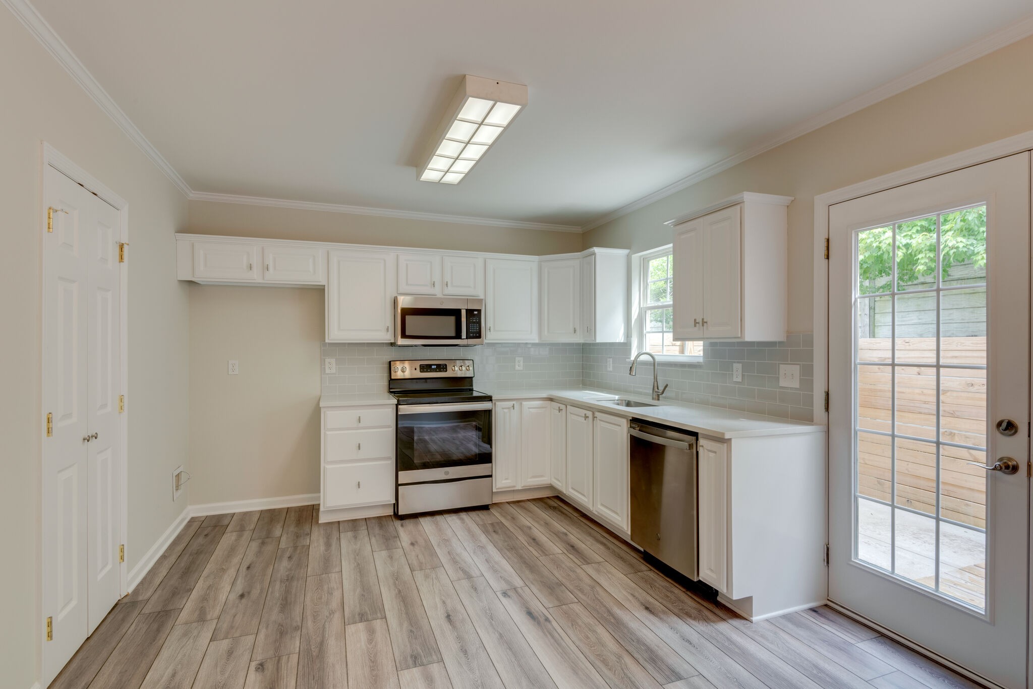8209 Coley Davis Road Nashville, TN 37221 - Photo 11 of 27 Gallery Image 11