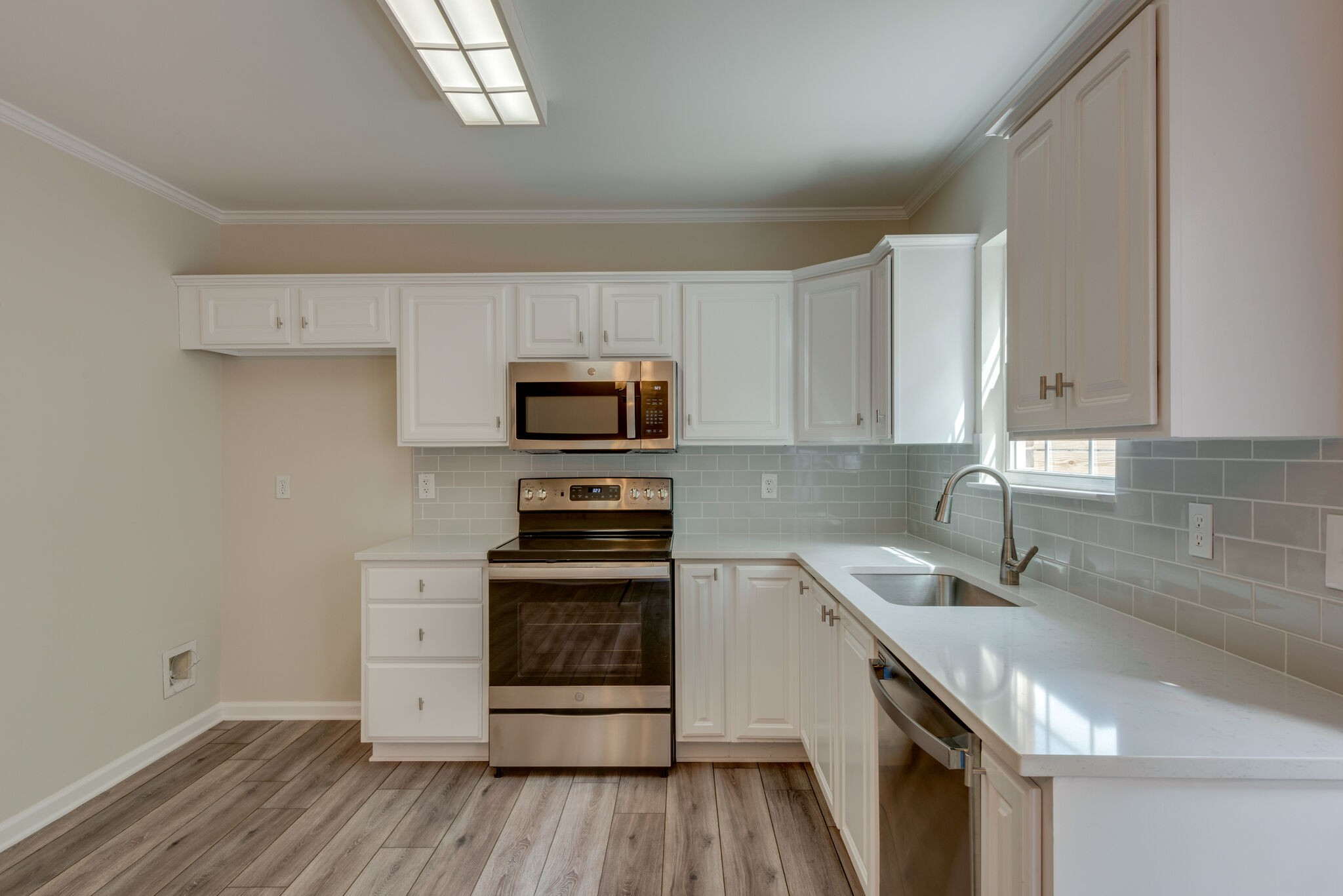 8209 Coley Davis Road Nashville, TN 37221 - Photo 12 of 27 Gallery Image 12