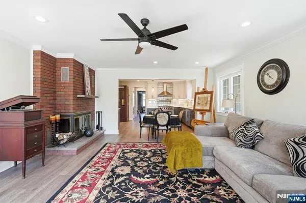 $949,900 | 1074 Colfax Avenue, Pompton Lakes, NJ 07442