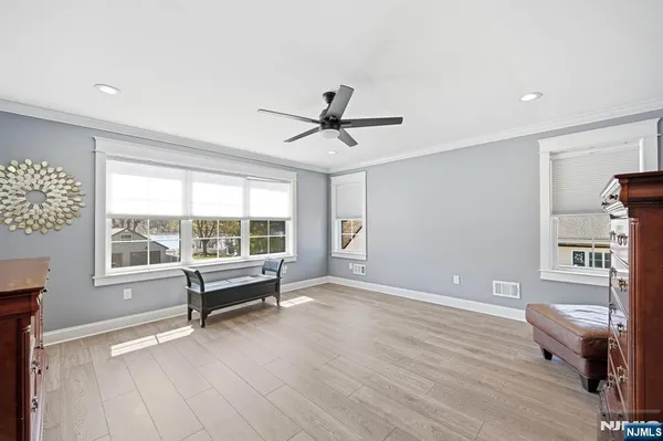 $949,900 | 1074 Colfax Avenue, Pompton Lakes, NJ 07442