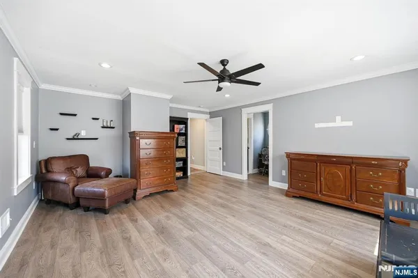 $949,900 | 1074 Colfax Avenue, Pompton Lakes, NJ 07442