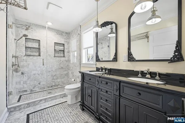 $949,900 | 1074 Colfax Avenue, Pompton Lakes, NJ 07442