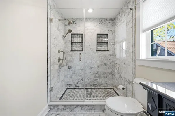 $949,900 | 1074 Colfax Avenue, Pompton Lakes, NJ 07442