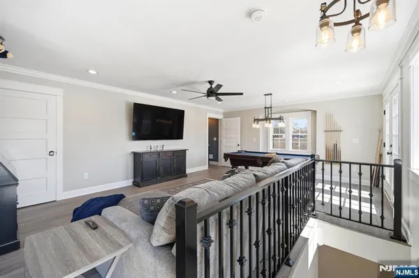 $949,900 | 1074 Colfax Avenue, Pompton Lakes, NJ 07442