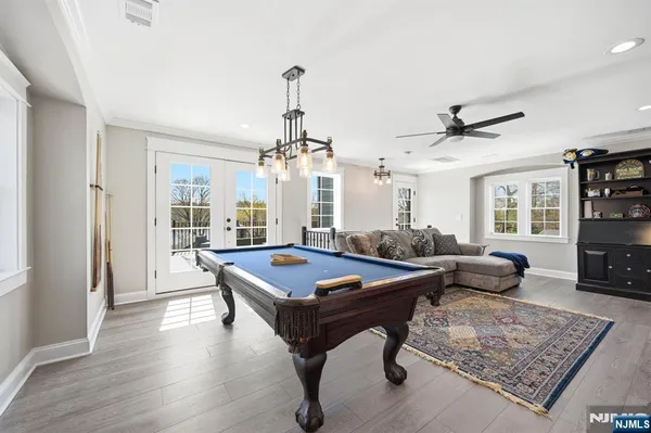 $949,900 | 1074 Colfax Avenue, Pompton Lakes, NJ 07442