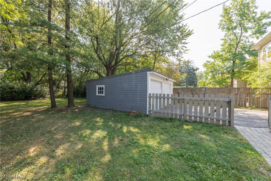 2555 Princeton Road Cleveland, OH 44118 - Photo 26 of 29 Gallery Image 26