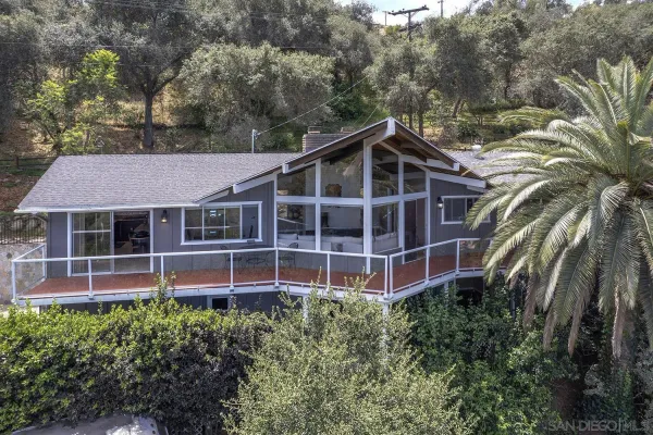 $1,025,000 | 2373 Carroll Lane, Escondido, CA 92027