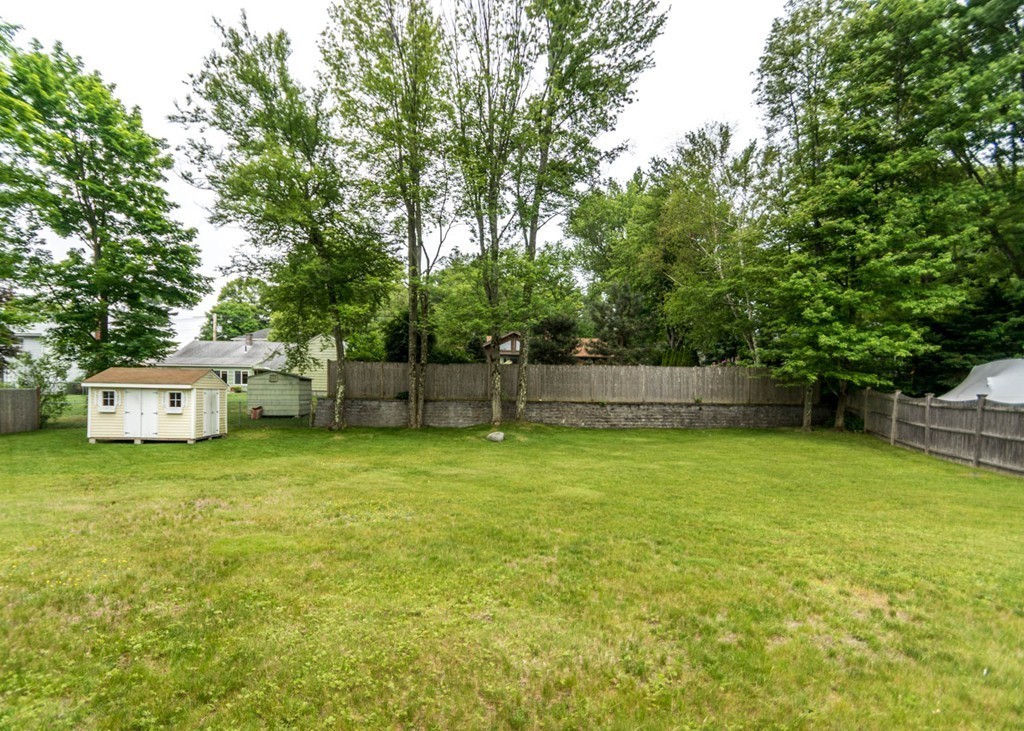 24 Mountain Road Waltham, MA 02451 - Photo 8 of 16