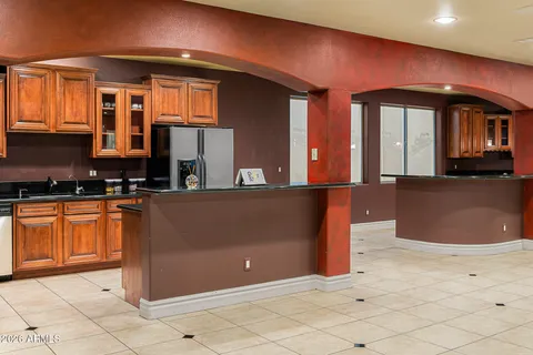 $3,100,000 | 1402 East Coral Cove Drive, Gilbert, AZ 85234
