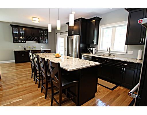 19 Bisbee Road Saugus, MA 01906 - Photo 3 of 42 Gallery Image 3