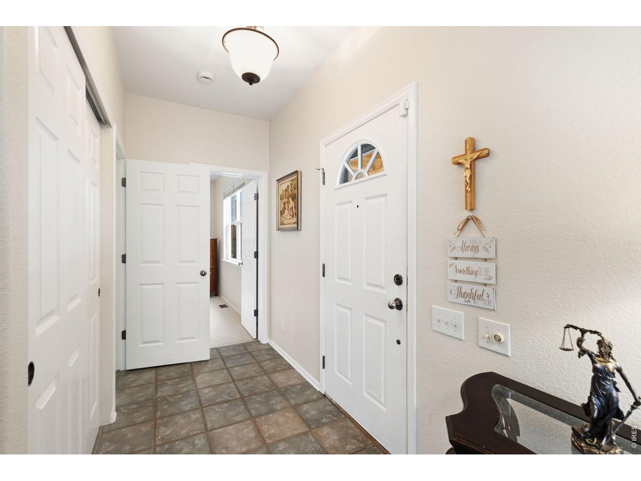 5133 Old Mill Road Fort Collins, CO 80528 - Photo 11 of 39 Main entrance hallway