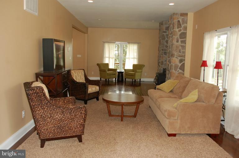 2945 Daisy Road Woodbine, MD 21797 - Photo 9 of 18 Large Gathering Room