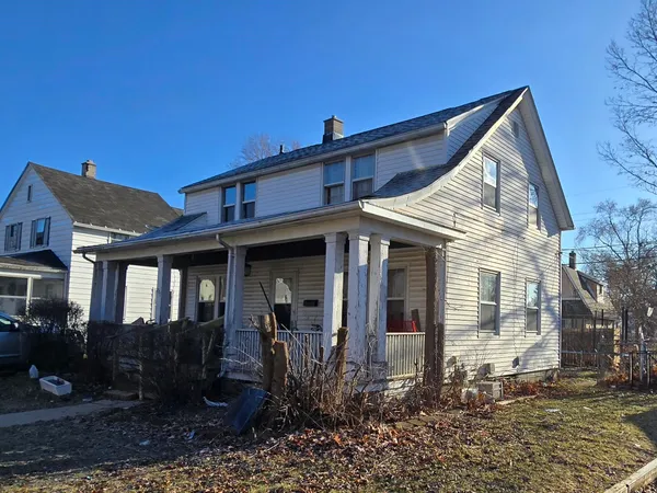 $233,000 | 1737 Pine Street, Beloit, WI 53511