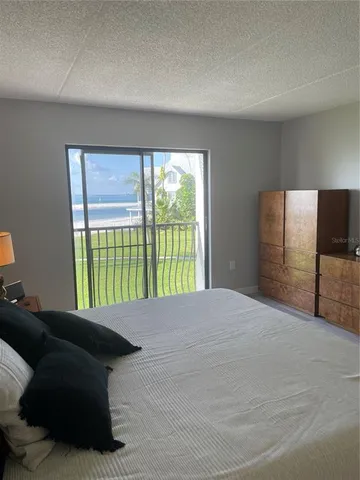 $4,000 | 895 South Gulfview Boulevard, Unit 202, Clearwater, FL 33767