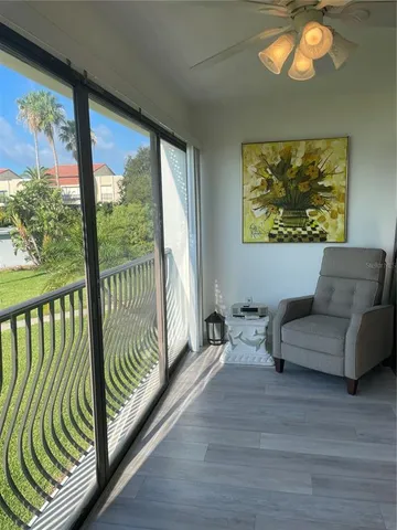 $4,000 | 895 South Gulfview Boulevard, Unit 202, Clearwater, FL 33767