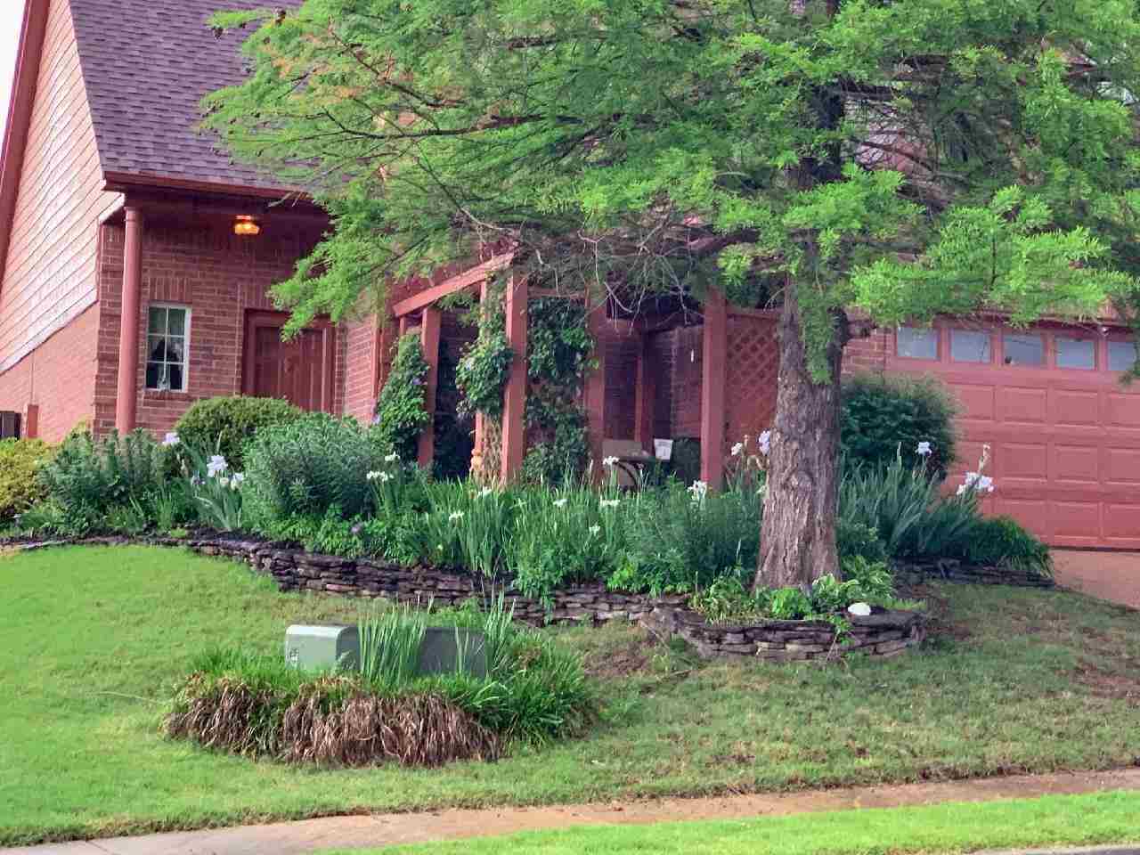 10036 Notting Hill Road Memphis, TN 38016 - Photo 1 of 25 Gallery Image 1