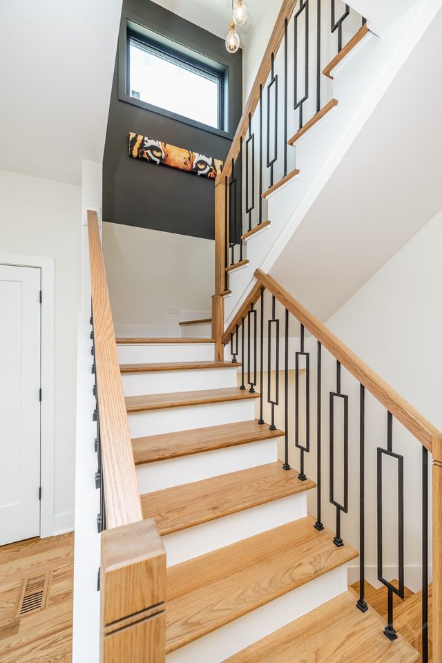 2247 South 6th Avenue North Riverside, IL 60546 - Photo 22 of 57 a view of entryway