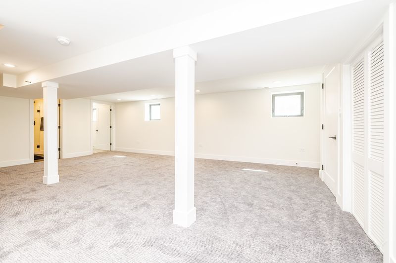 2247 South 6th Avenue North Riverside, IL 60546 - Photo 46 of 57 an empty room with a natural light