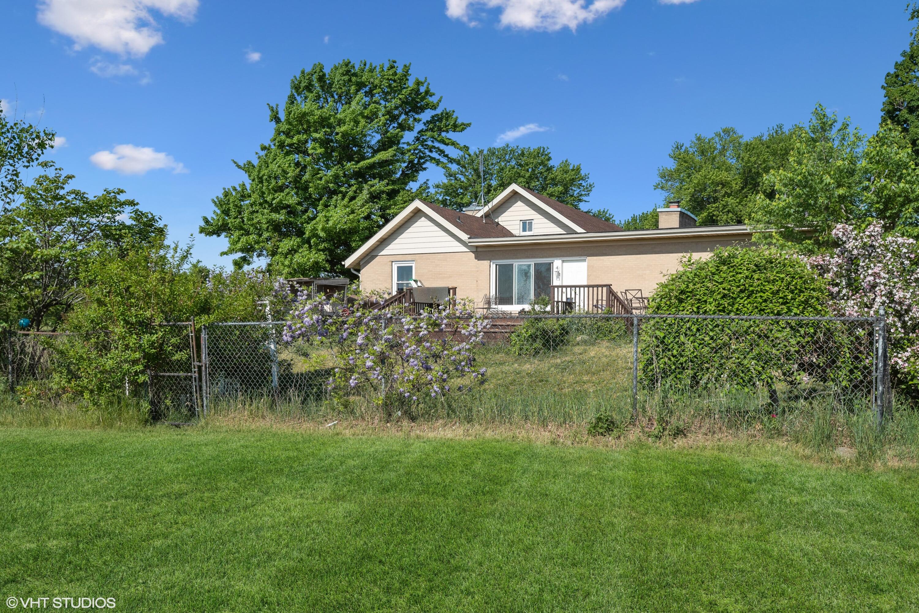 969 Bainbridge Center Road Watervliet, MI 49098 - Photo 11 of 30 10_969BainbridgeCenterRd_59_RearView_HiR