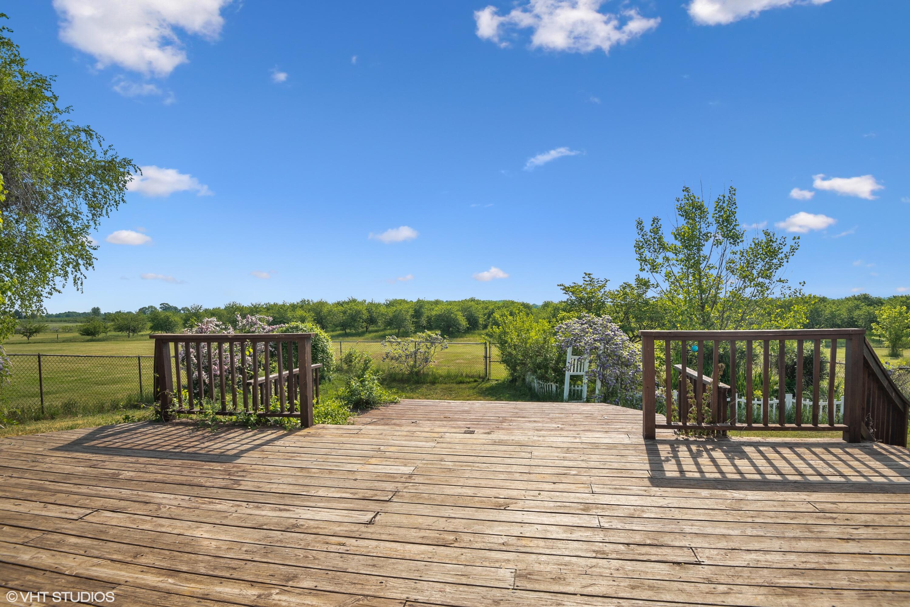 969 Bainbridge Center Road Watervliet, MI 49098 - Photo 12 of 30 08_969BainbridgeCenterRd_66_Deck_HiRes