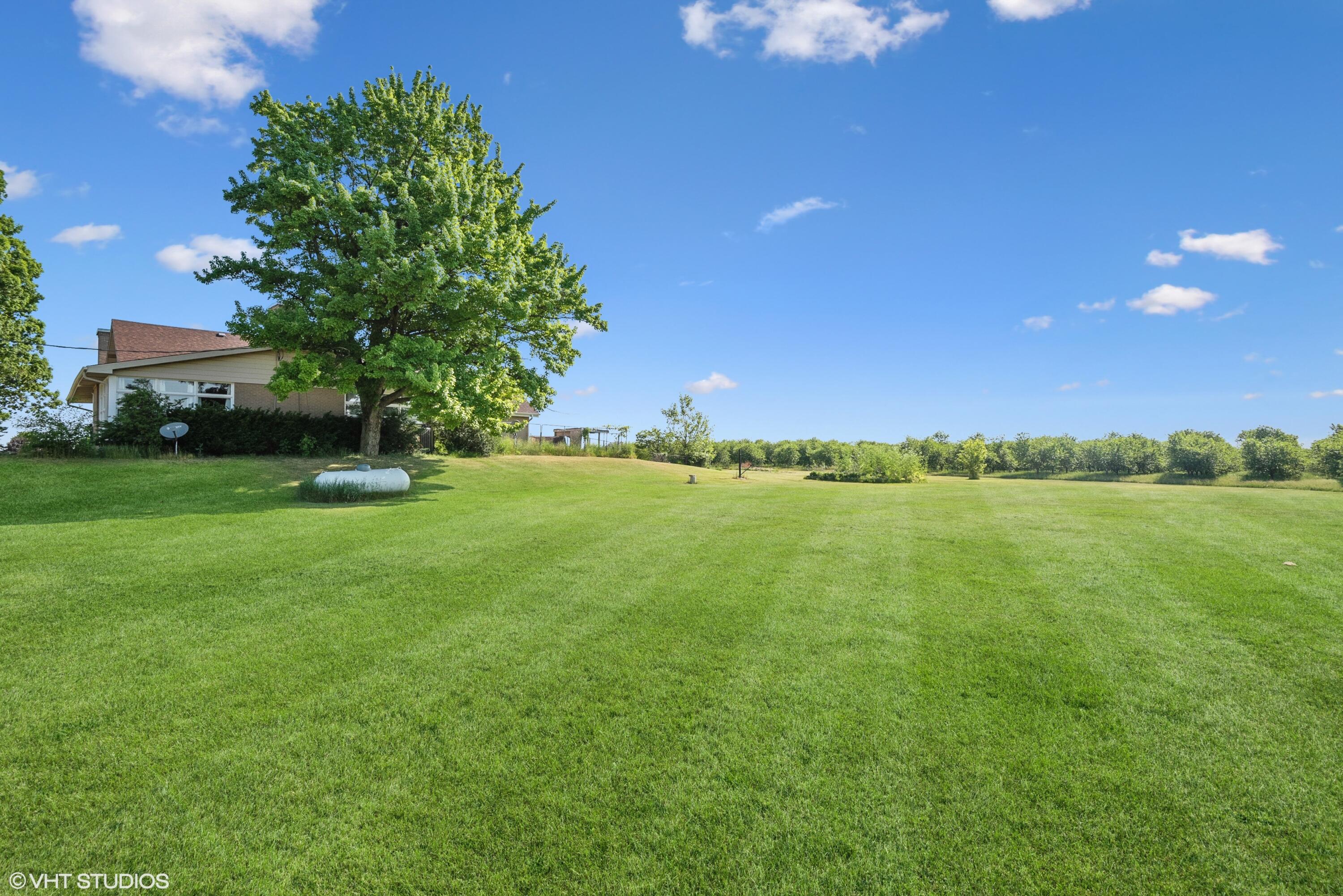 969 Bainbridge Center Road Watervliet, MI 49098 - Photo 13 of 30 11_969BainbridgeCenterRd_26_BackYard_HiR