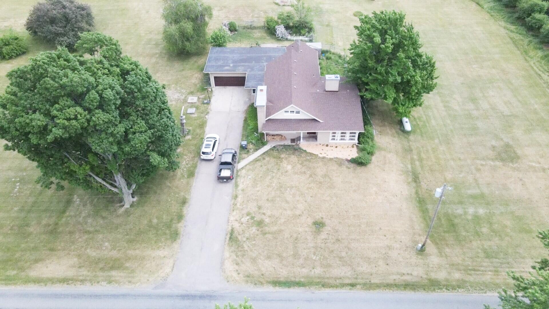 969 Bainbridge Center Road Watervliet, MI 49098 - Photo 20 of 30 Photo_1080295566_DJI_142_jpg_4150174_0_2