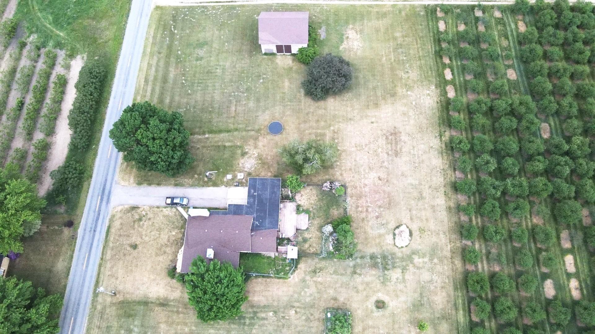 969 Bainbridge Center Road Watervliet, MI 49098 - Photo 28 of 30 Photo_1080295558_DJI_134_jpg_4105040_0_2
