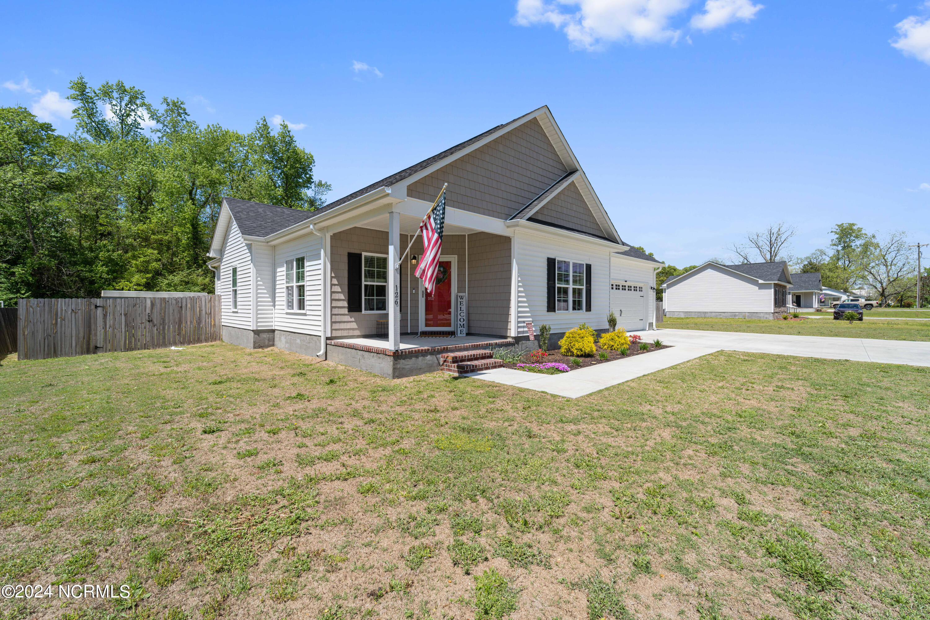 126 Fire Tower Road Richlands, NC 28574 - Photo 5 of 52 DSC09768
