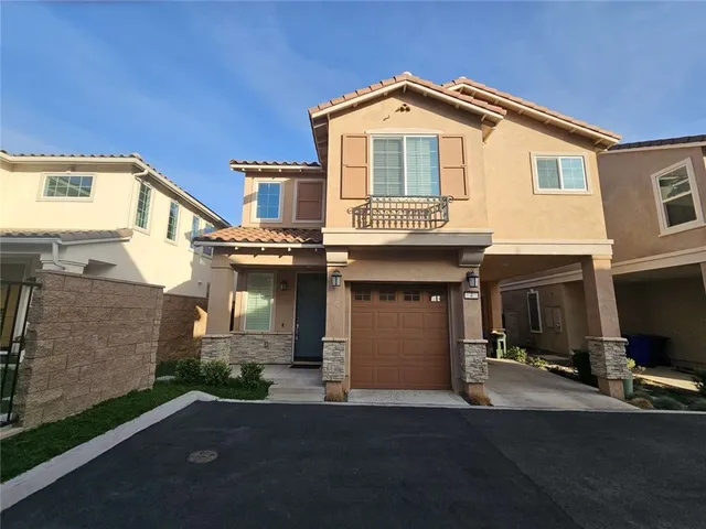 $589,999 | 15148 Ridge Lane, Unit 4, Fontana, CA 92336