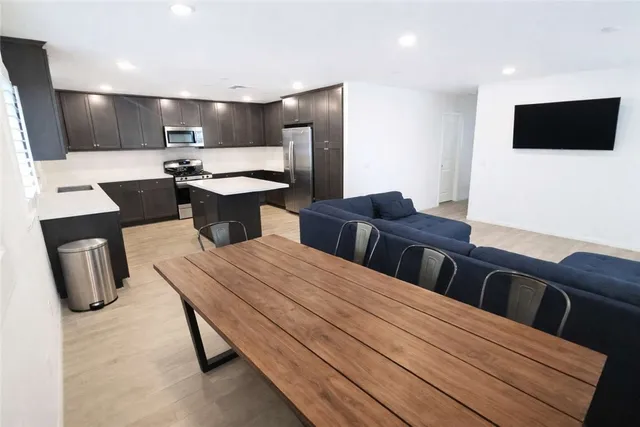 $589,999 | 15148 Ridge Lane, Unit 4, Fontana, CA 92336