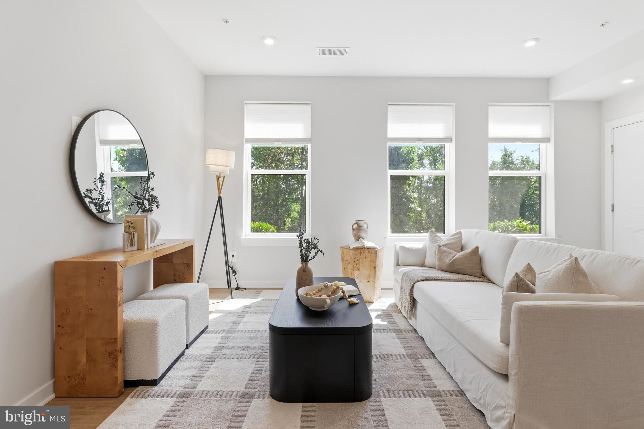 4128 Legato Road, Unit 53 Fairfax, VA 22033 - Photo 4 of 40 Open-Concept Living at Its Finest