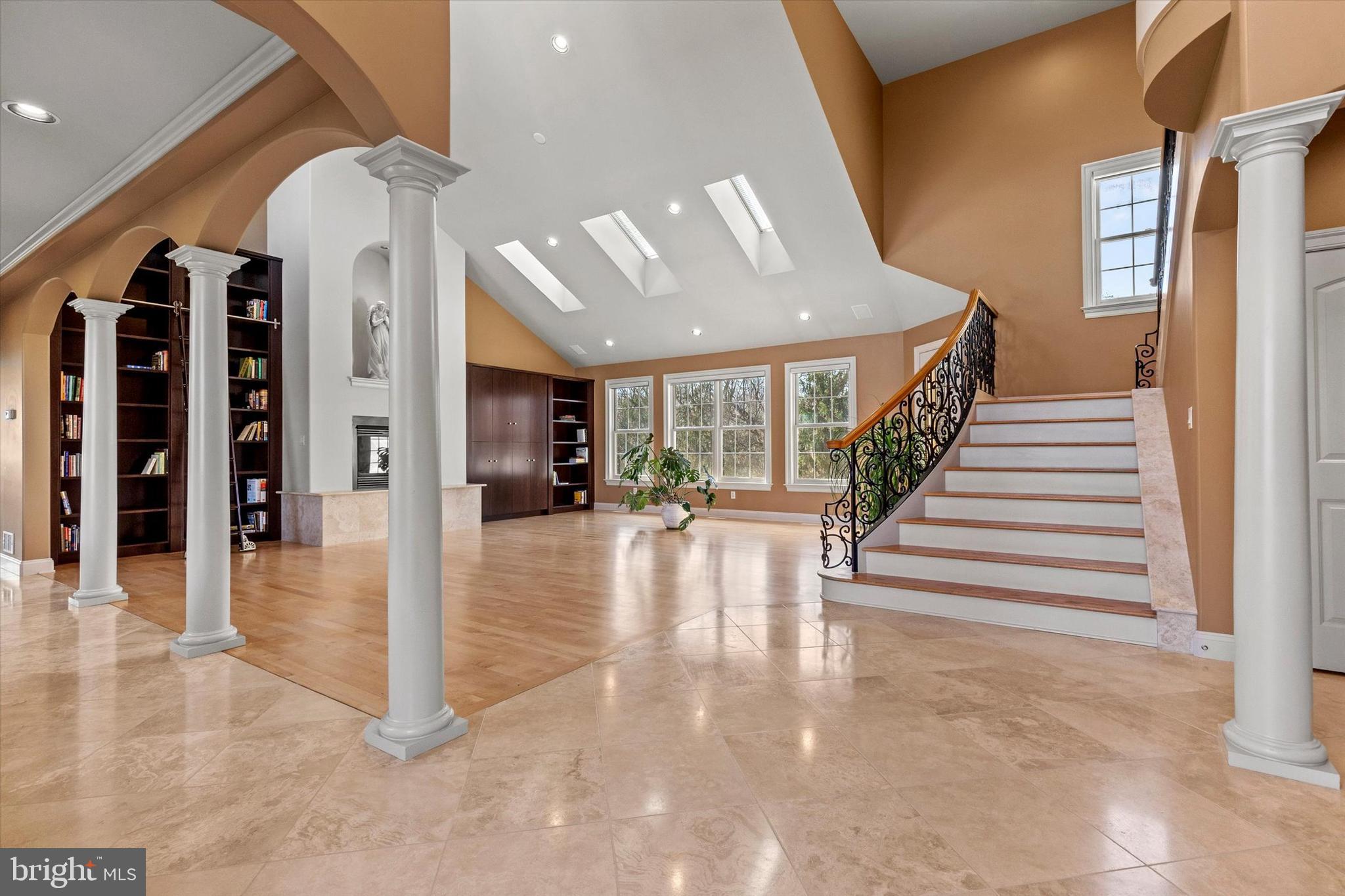 52 Violets Pth Elizabethtown, PA 17022 - Photo 8 of 95