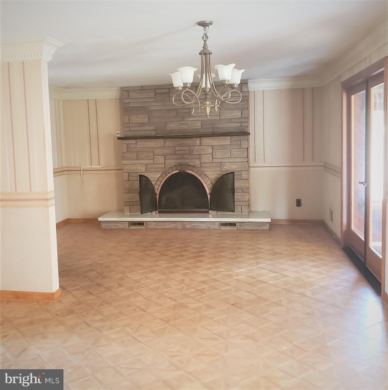 634 Flock Road Hamilton, NJ 08690 - Photo 3 of 12