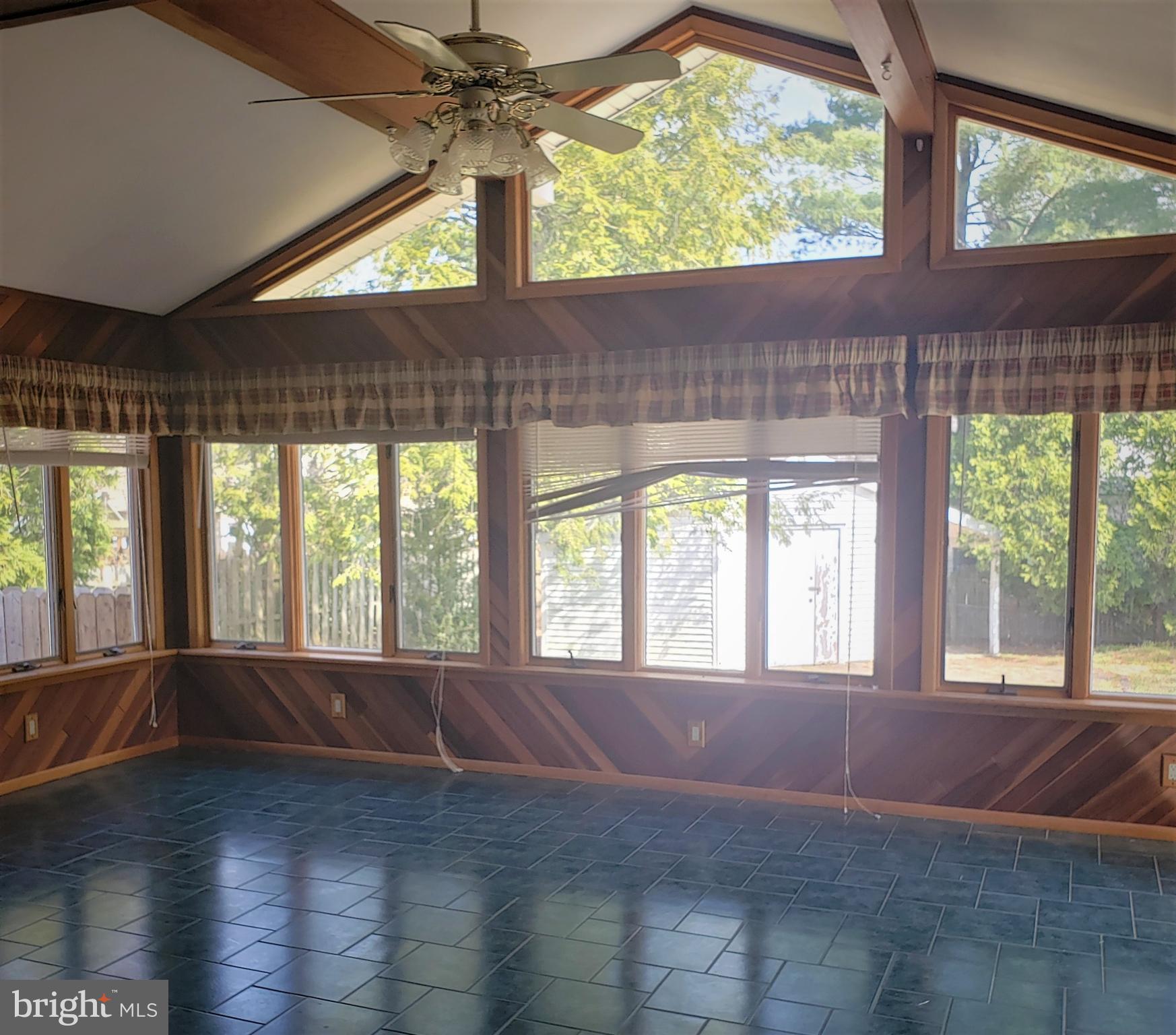 634 Flock Road Hamilton, NJ 08690 - Photo 8 of 12