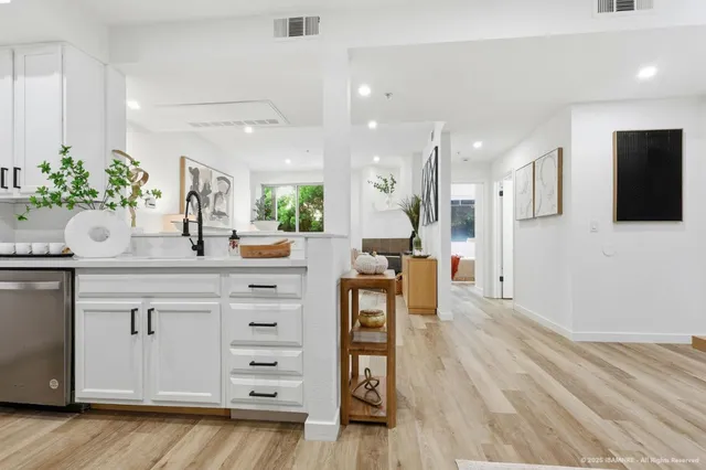 $799,000 | 1400 El Camino Real, Unit 125, South San Francisco, CA 94080