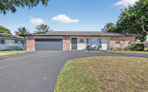 $649,900 | 9401 Northwest 81st Court, Tamarac, FL 33321