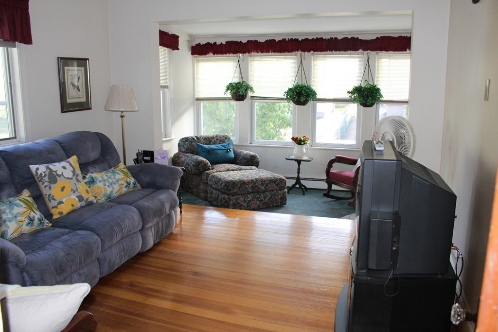 18 Spring Street Everett, MA 02149 - Photo 7 of 26 Gallery Image 7