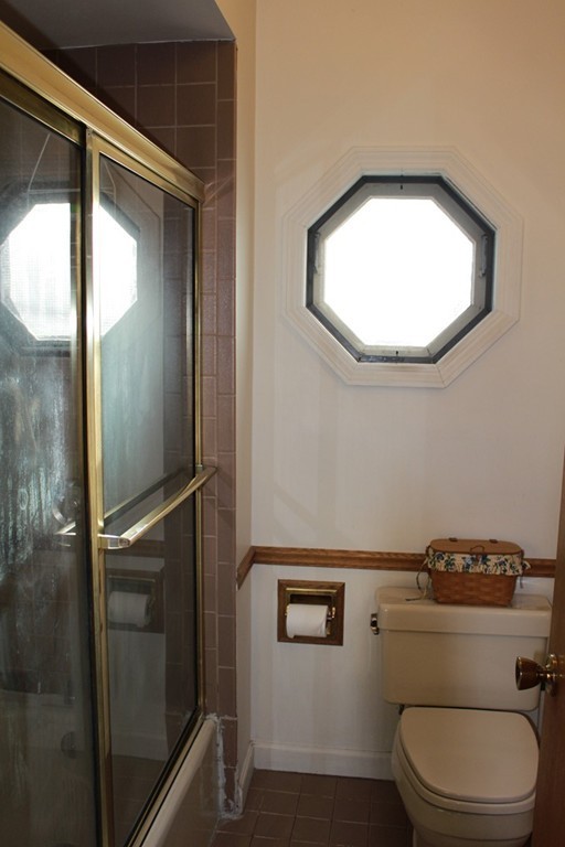 18 Spring Street Everett, MA 02149 - Photo 10 of 26 Gallery Image 10