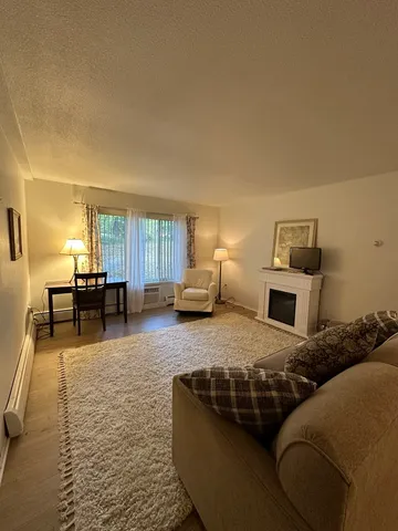 $105,000 | 124 North Whistler Avenue, Unit C4, Freeport, IL 61032