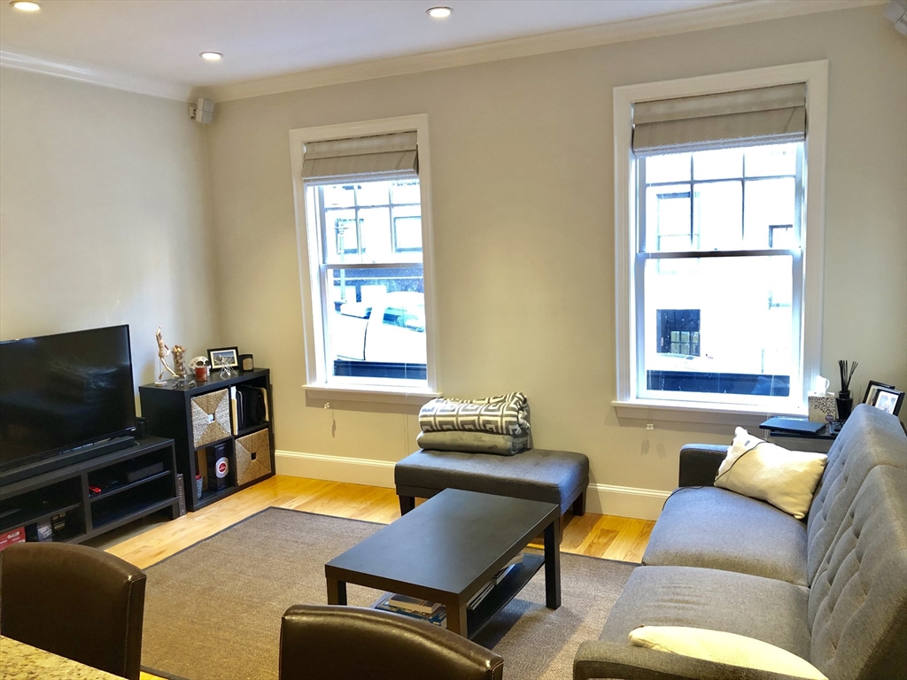 30 Anderson Street, Unit #2 Boston, MA 02114 - Photo 4 of 7