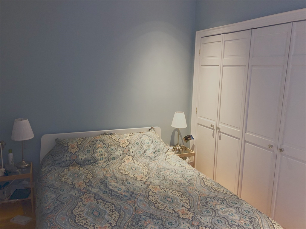 30 Anderson Street, Unit #2 Boston, MA 02114 - Photo 5 of 7