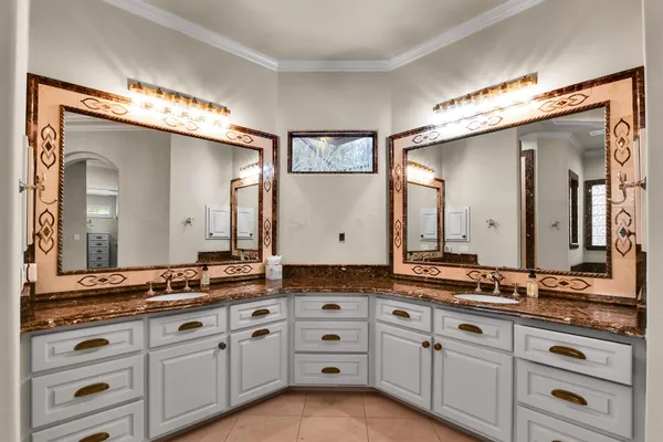 $1,500,000 | 6166 Canyon Ridge Lane, Conroe, TX 77304