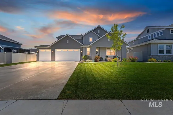 $670,000 | 17684 North Pass City Place, Nampa, ID 83687