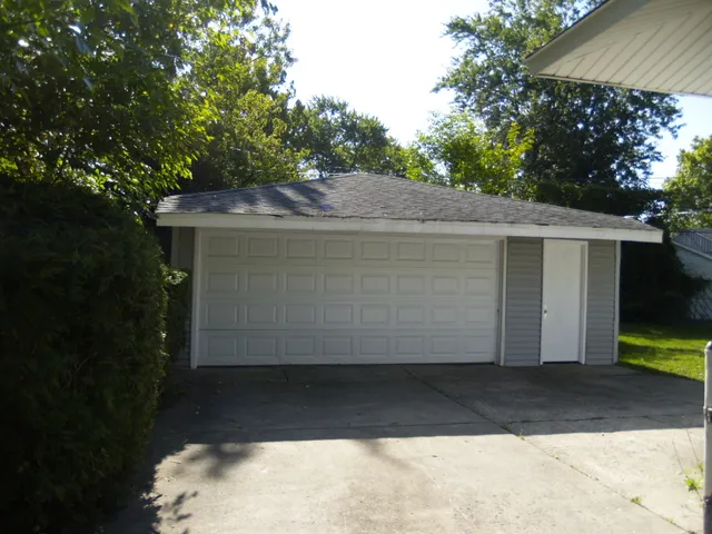 $1,700 | 22431 Strassburg Avenue, Sauk Village, IL 60411