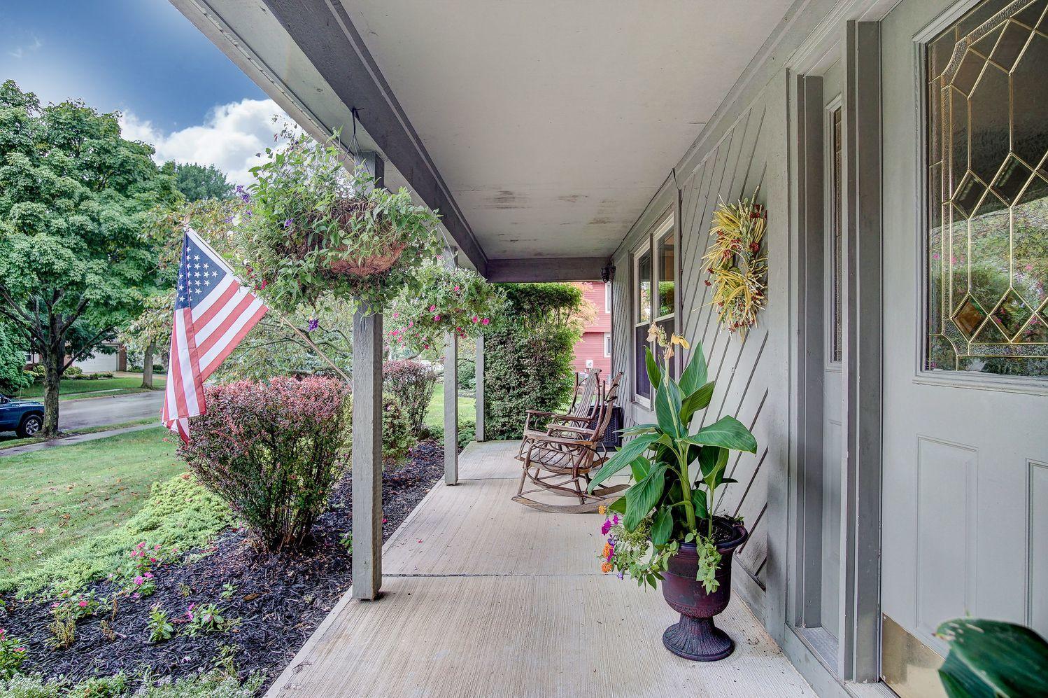 5400 Roscommon Road Dublin, OH 43017 - Photo 3 of 47 Gallery Image 3