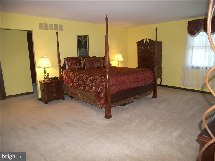 894 Macclesfield Road Buckingham, PA 18925 - Photo 13 of 25 Bedroom - Main