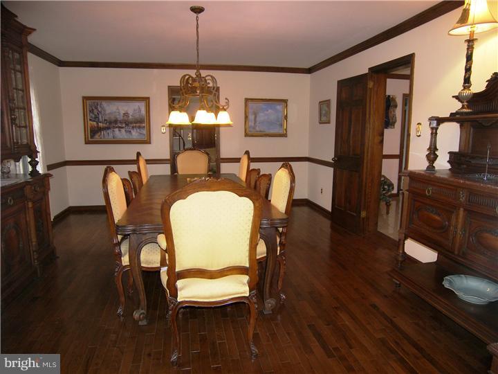 894 Macclesfield Road Buckingham, PA 18925 - Photo 5 of 25 Dining Room