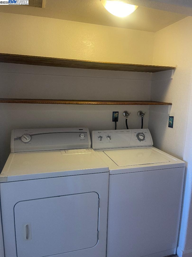 400 Davis Street, Unit 301 San Leandro, CA 94577 - Photo 14 of 24