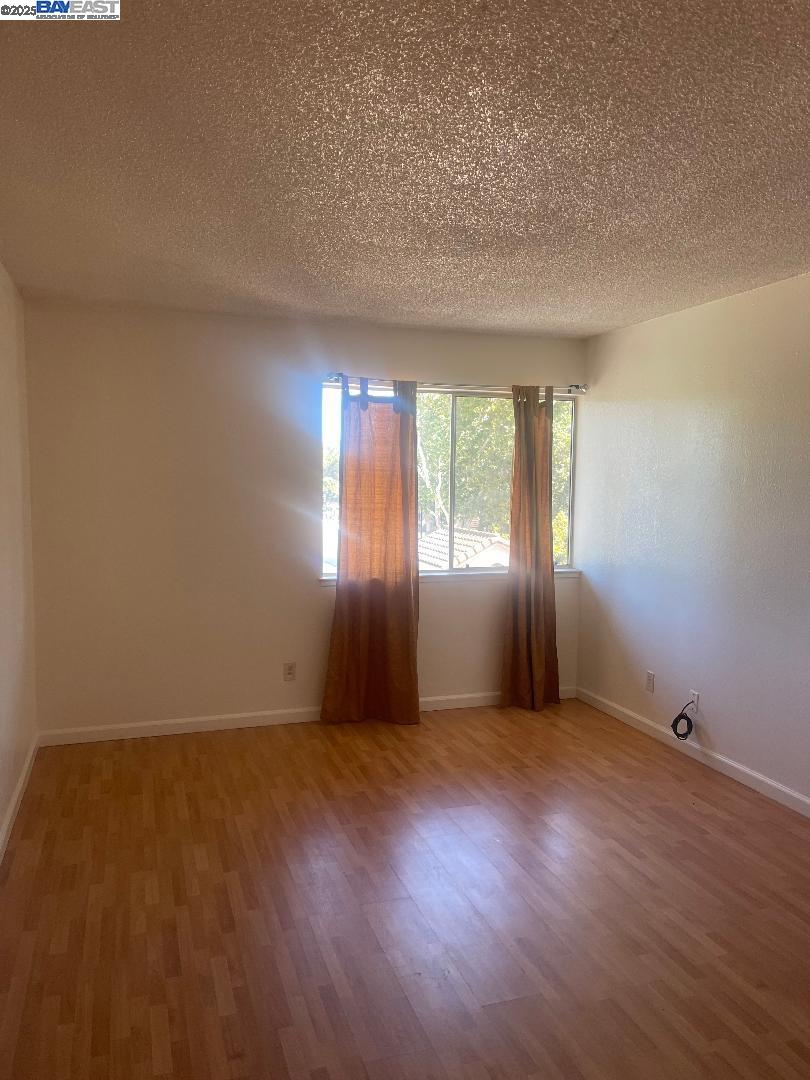 400 Davis Street, Unit 301 San Leandro, CA 94577 - Photo 15 of 24