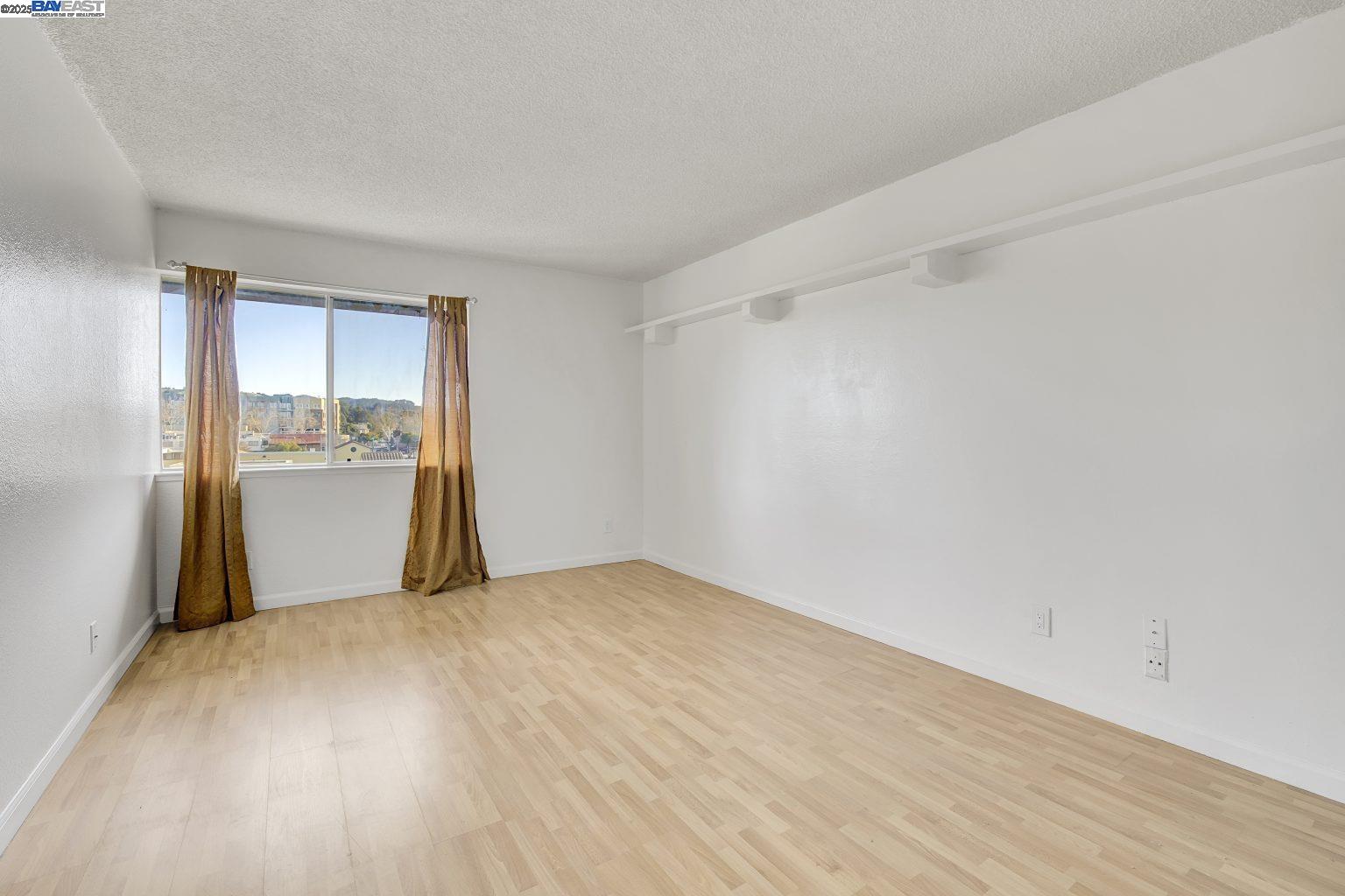 400 Davis Street, Unit 301 San Leandro, CA 94577 - Photo 24 of 24